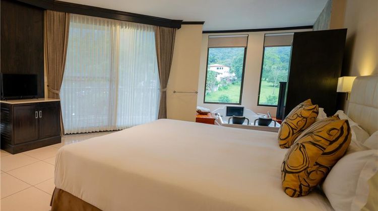 Royal Corin Thermal Water & Spa Resort Suite