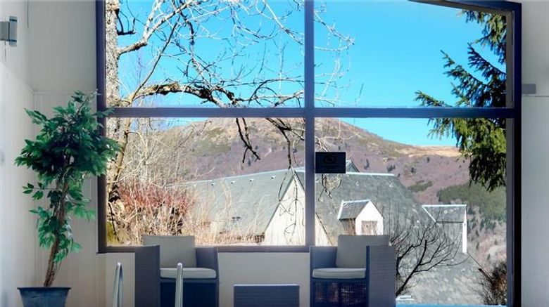<b>Hotel Le Panorama Pool</b>. Images powered by <a href="https://iceportal.shijigroup.com/" title="IcePortal" target="_blank">IcePortal</a>.
