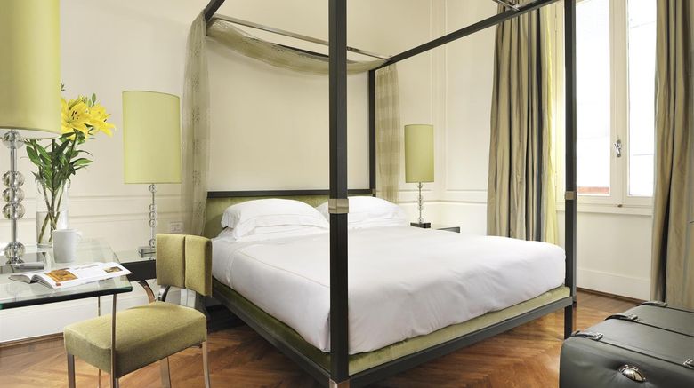<b>Hotel Brunelleschi Room</b>. Images powered by <a href="https://iceportal.shijigroup.com/" title="IcePortal" target="_blank">IcePortal</a>.