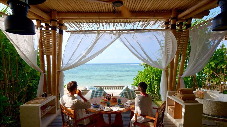 <b>Samabe Bali Suites & Villas Suite</b>. Images powered by <a href="https://iceportal.shijigroup.com/" title="IcePortal" target="_blank">IcePortal</a>.