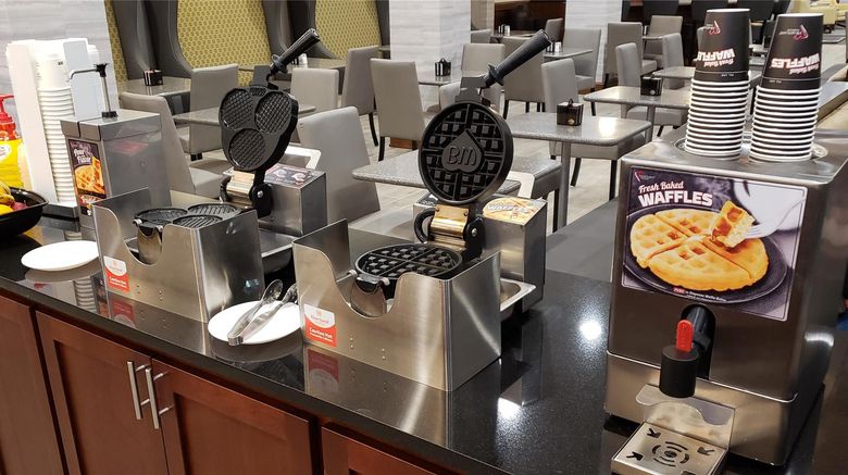 <b>Cottonwood Airport & Expo Hotel Restaurant</b>. Images powered by <a href="https://iceportal.shijigroup.com/" title="IcePortal" target="_blank">IcePortal</a>.
