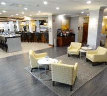 Cottonwood Airport & Expo Hotel Lobby