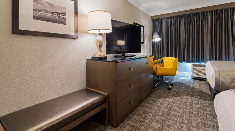 <b>Cottonwood Airport & Expo Hotel Room</b>. Images powered by <a href="https://iceportal.shijigroup.com/" title="IcePortal" target="_blank">IcePortal</a>.