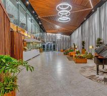 Alisa Hotel Tema Lobby