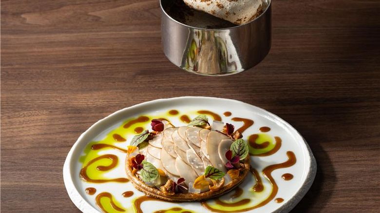 <b>Hotel Bleu & Spa Restaurant</b>. Images powered by <a href="https://iceportal.shijigroup.com/" title="IcePortal" target="_blank">IcePortal</a>.