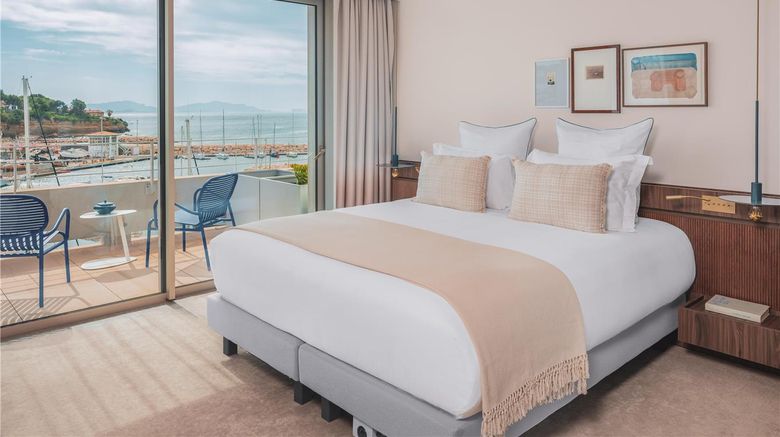 <b>Hotel Bleu & Spa Room</b>. Images powered by <a href="https://iceportal.shijigroup.com/" title="IcePortal" target="_blank">IcePortal</a>.