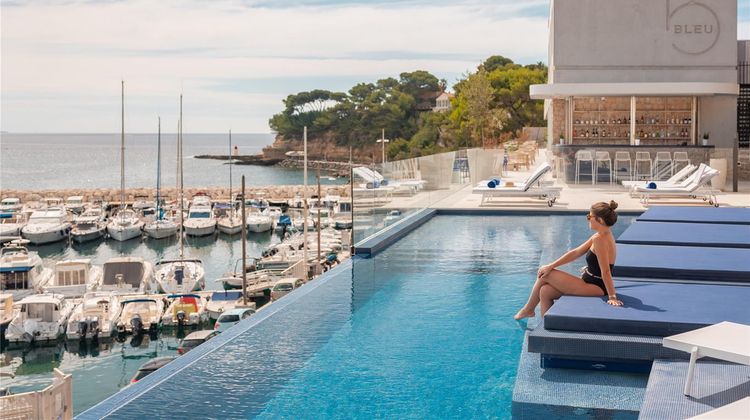 Hotel Bleu & Spa Pool
