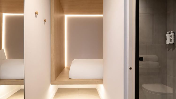 Zedwell Underground Hotel Park Lane Room