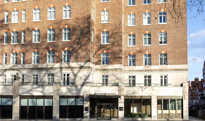 Zedwell Underground Hotel Park Lane Exterior