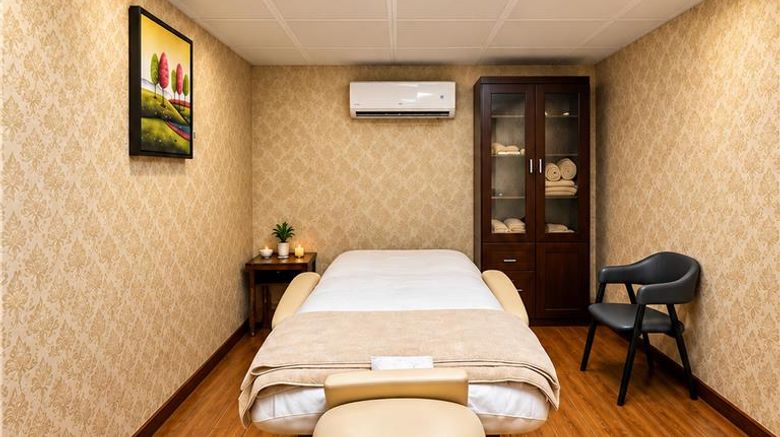 <b>Clarion Inn Jaipur Spa</b>. Images powered by <a href="https://iceportal.shijigroup.com/" title="IcePortal" target="_blank">IcePortal</a>.
