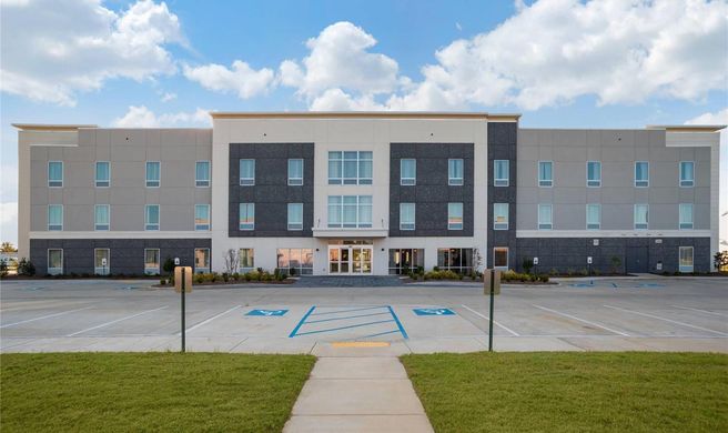Lyric Hotel West End Exterior