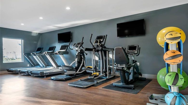 <b>Lyric Hotel West End Health</b>. Images powered by <a href="https://iceportal.shijigroup.com/" title="IcePortal" target="_blank">IcePortal</a>.