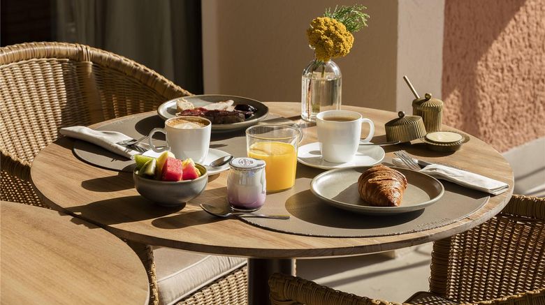 <b>Hotel Peralada Wine, Spa and Golf Restaurant</b>. Images powered by <a href="https://iceportal.shijigroup.com/" title="IcePortal" target="_blank">IcePortal</a>.