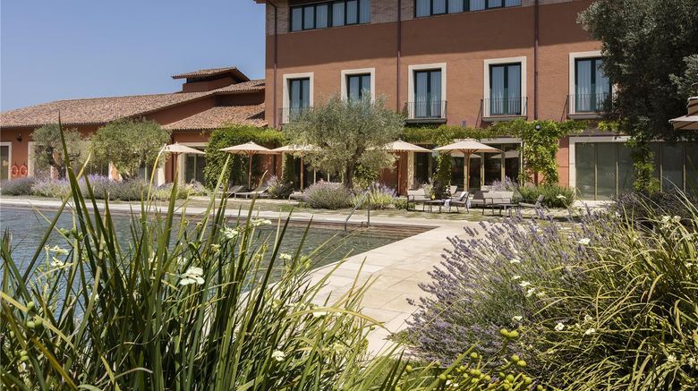 <b>Hotel Peralada Wine, Spa and Golf Pool</b>. Images powered by <a href="https://iceportal.shijigroup.com/" title="IcePortal" target="_blank">IcePortal</a>.