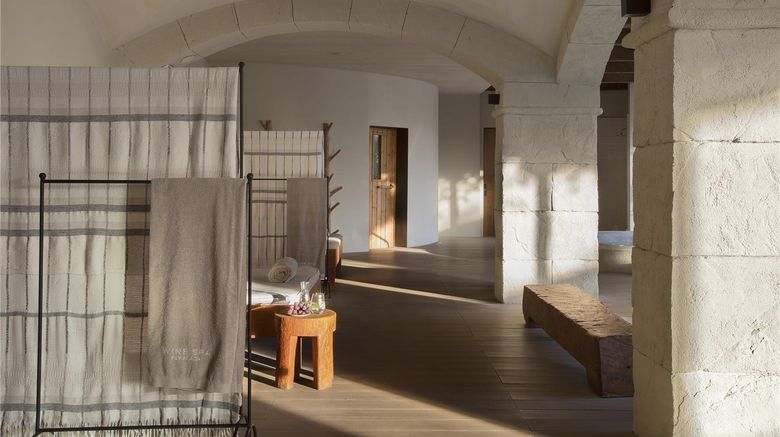 <b>Hotel Peralada Wine, Spa and Golf Spa</b>. Images powered by <a href="https://iceportal.shijigroup.com/" title="IcePortal" target="_blank">IcePortal</a>.