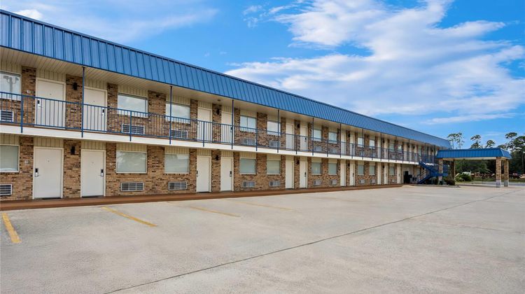 Budget Host Inn Exterior
