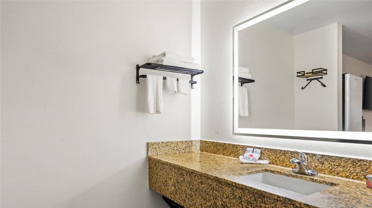 Budget Host Inn Room