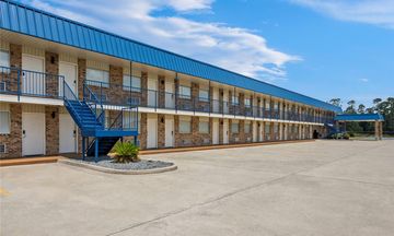 Budget Host Inn