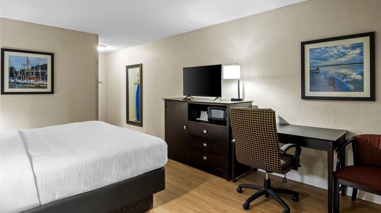 Ramada Hotel and Conference Center Room