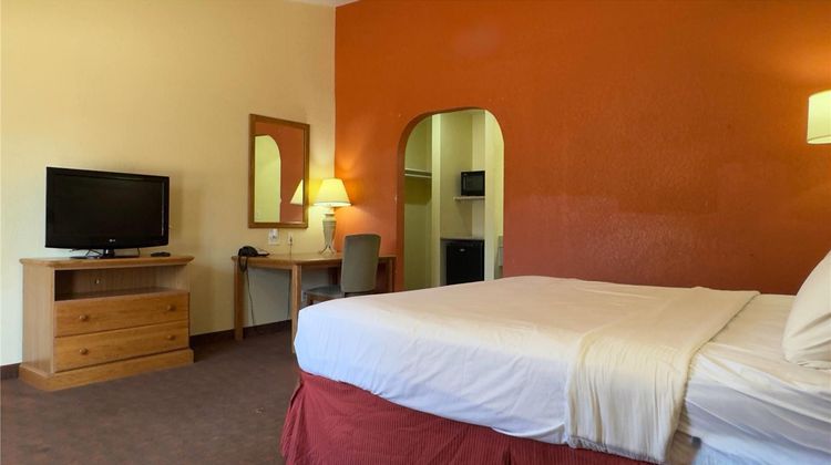 Travelodge by Wyndham Lubbock Room