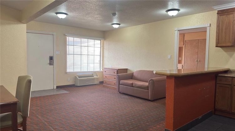 Travelodge by Wyndham Lubbock Room