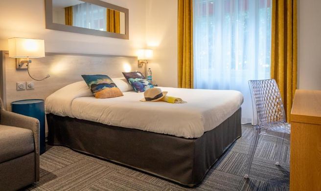 Rex Hotel Room