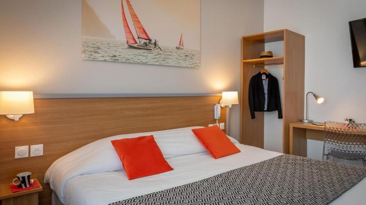 Rex Hotel Room