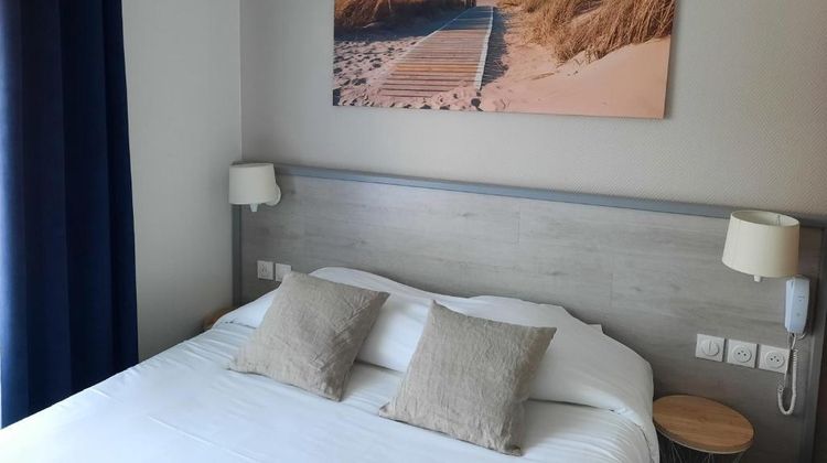 Rex Hotel Room