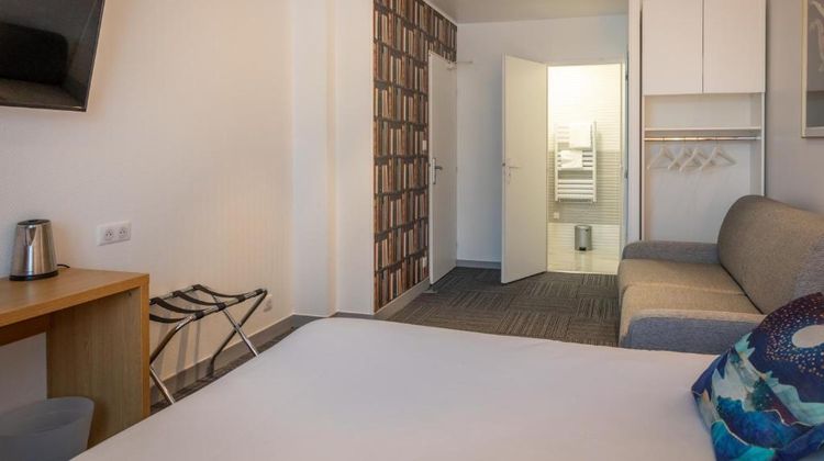 Rex Hotel Room