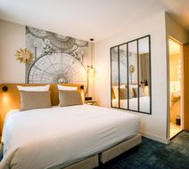 Hotel Laperouse Room