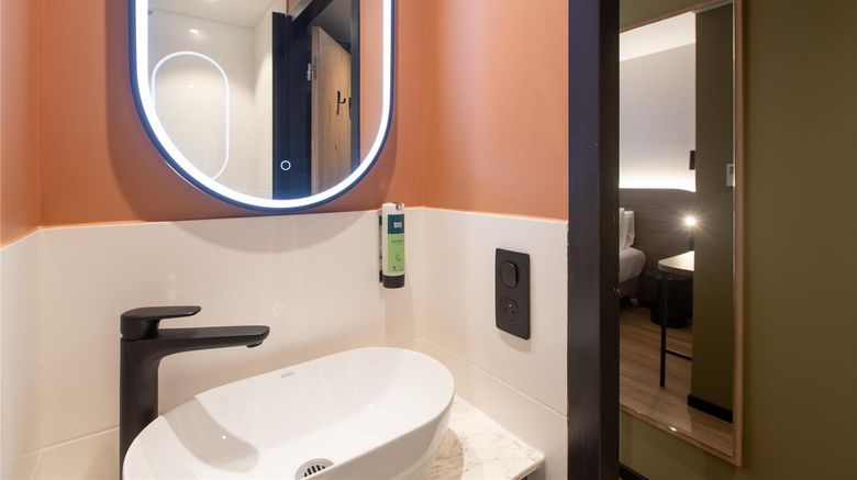 <b>Ibis Budget Saint Cyr Sur Mer Room</b>. Images powered by <a href="https://iceportal.shijigroup.com/" title="IcePortal" target="_blank">IcePortal</a>.
