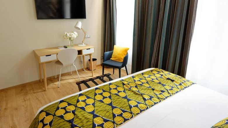 <b>Hotel Moderna Cherbourg Room</b>. Images powered by <a href="https://iceportal.shijigroup.com/" title="IcePortal" target="_blank">IcePortal</a>.