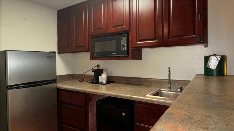 Ramada by Wyndham Albuquerque Midtown Suite