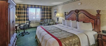 Ramada by Wyndham Albuquerque Midtown Room