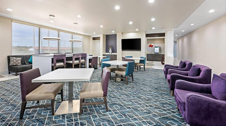 Quality Inn & Suites Colorado City Lobby