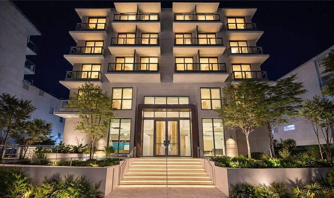 Dolce by Wyndham Miami Beach Exterior