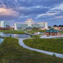Mystic Lake Casino Hotel