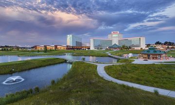 Mystic Lake Casino Hotel