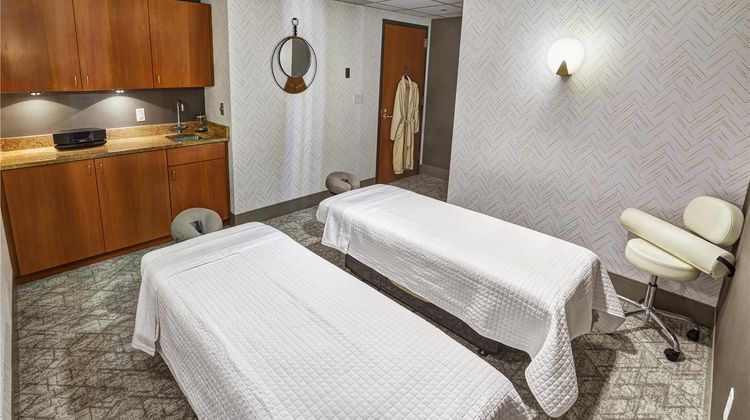 Mystic Lake Casino Hotel Spa
