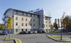 First Inn Hotel