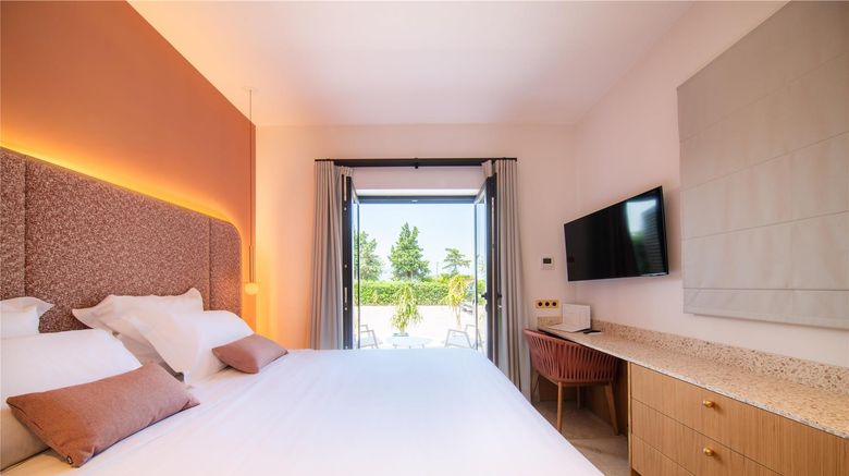 <b>Hotel Brin Dazur Room</b>. Images powered by <a href="https://iceportal.shijigroup.com/" title="IcePortal" target="_blank">IcePortal</a>.