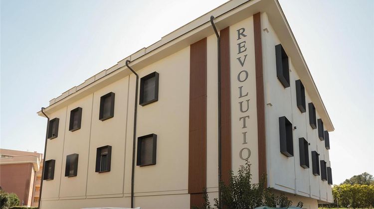 Best Western Hotel Revolution Exterior