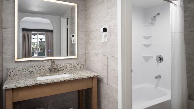 <b>The Harrison Hotel Downtown Hollywood Room</b>. Images powered by <a href="https://iceportal.shijigroup.com/" title="IcePortal" target="_blank">IcePortal</a>.