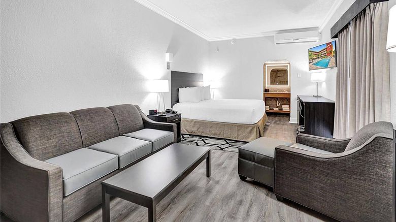 <b>The Harrison Hotel Downtown Hollywood Suite</b>. Images powered by <a href="https://iceportal.shijigroup.com/" title="IcePortal" target="_blank">IcePortal</a>.