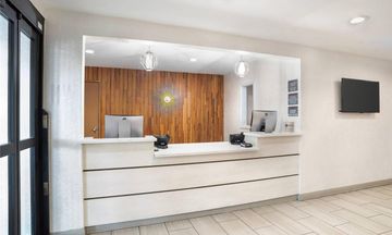Country Inn & Suites Montgomery I-85