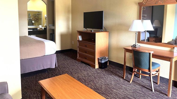 Quality Inn Montgomery - Lake Conroe Room