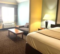 Quality Inn Montgomery - Lake Conroe Room