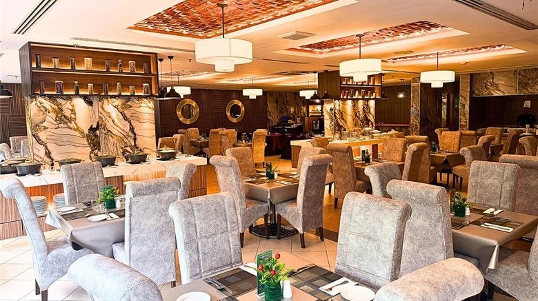 <b>Howard Johnson Kota Kinabalu City Centre Restaurant</b>. Images powered by <a href="https://iceportal.shijigroup.com/" title="IcePortal" target="_blank">IcePortal</a>.