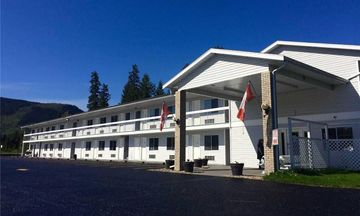 Super 8 by Wyndham Clearwater BC