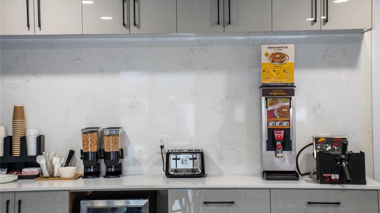 <b>Super 8 by Wyndham Clearwater BC Restaurant</b>. Images powered by <a href="https://iceportal.shijigroup.com/" title="IcePortal" target="_blank">IcePortal</a>.